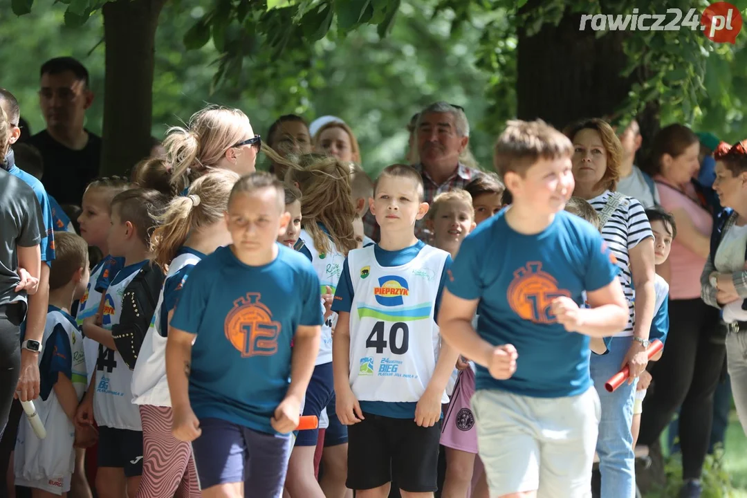 Sztafety szkolne w ramach 24h Rawickiego Festiwalu Sportu