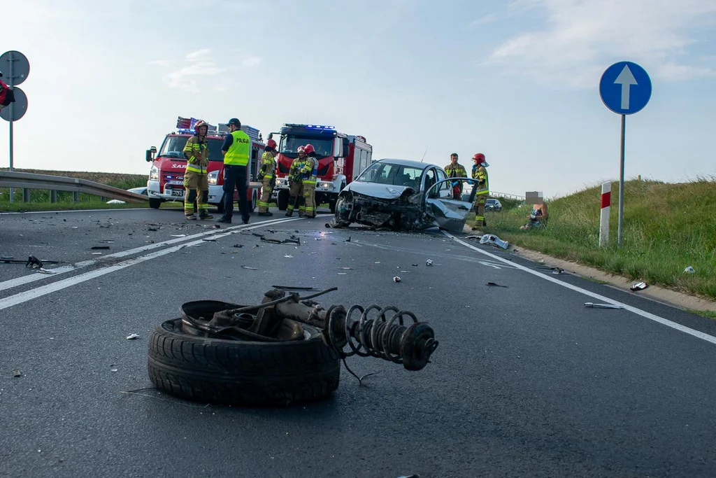 Wypadek trzech samochodów na DW 434