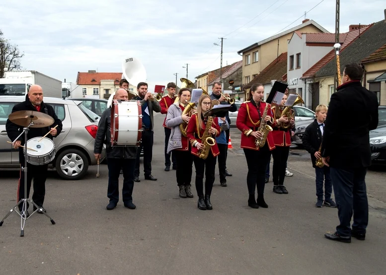 Gminny Ośrodek Kultury w Choczu zaprasza na koncert orkiestry