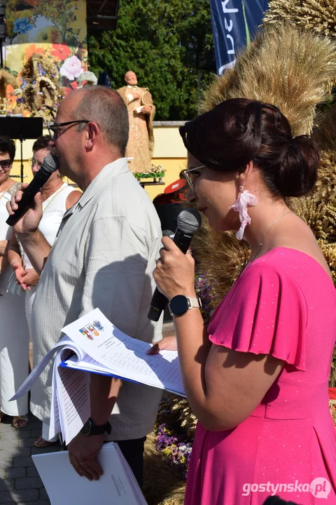 Festyn w ogrodach klasztornych podczas dożynek powiatowych na Świętej Górze 2025