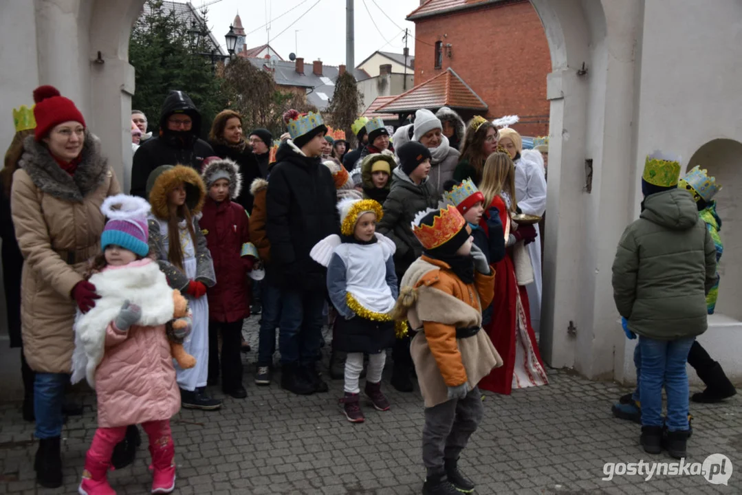 "W jasełkach leży" - Orszak Trzech Króli na ulicach Gostynia