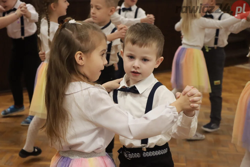 Uroczystość w Gminnym Centrum Kultury i Rekreacji w Jutrosinie