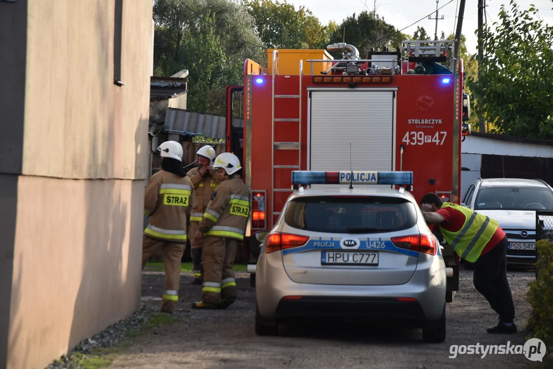 Pożar w budynku wielorodzinnym w Poniecu