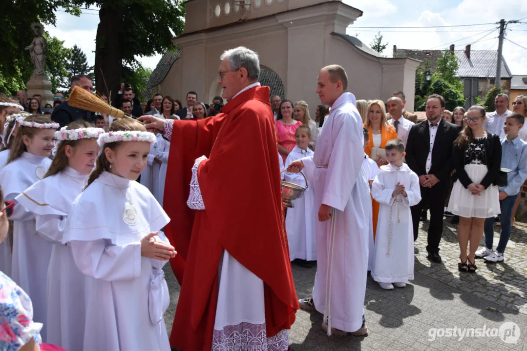 Uroczystość Pierwszej Komunii Świętej w parafii farnej w Gostyniu