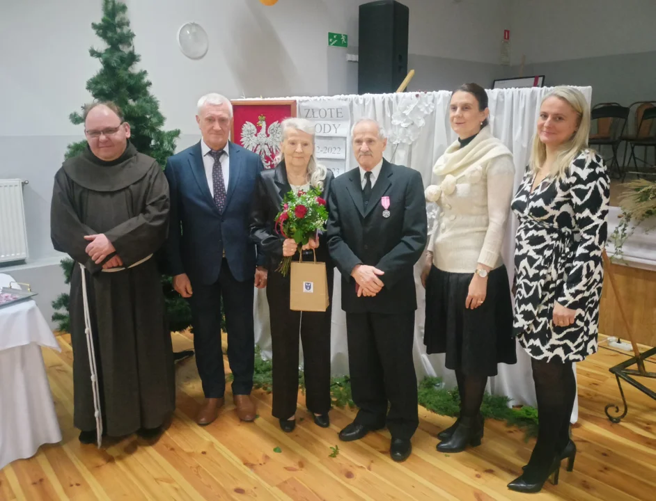 Złote Gody w Choczu. Pary odebrały medale za 50 lat pożycia małżeńskiego [ZDJĘCIA] - Zdjęcie główne