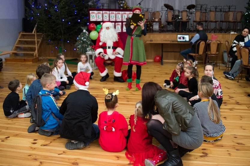 Mikołajki w Choczu z Fundacją Pomocy Dzieciom Humana