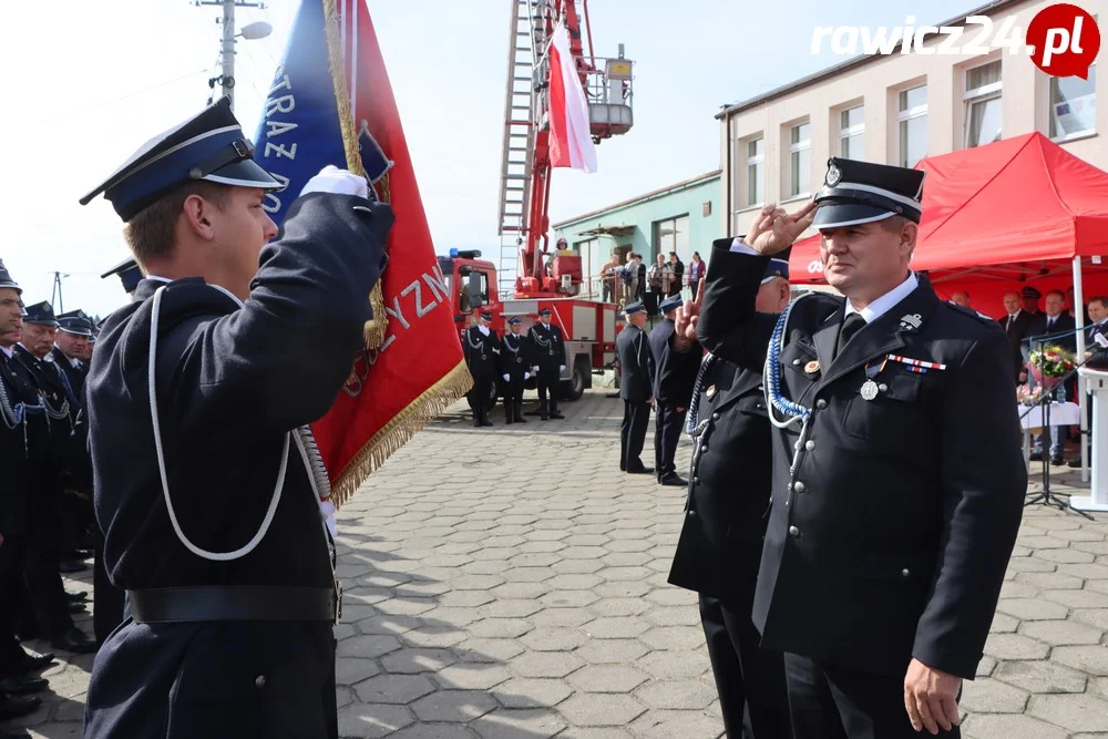 Uroczyste przekazanie auta jednostce OSP Śląskowo