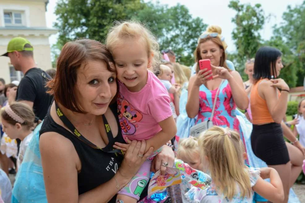 Bajkowy festyn w  Śmiełowie