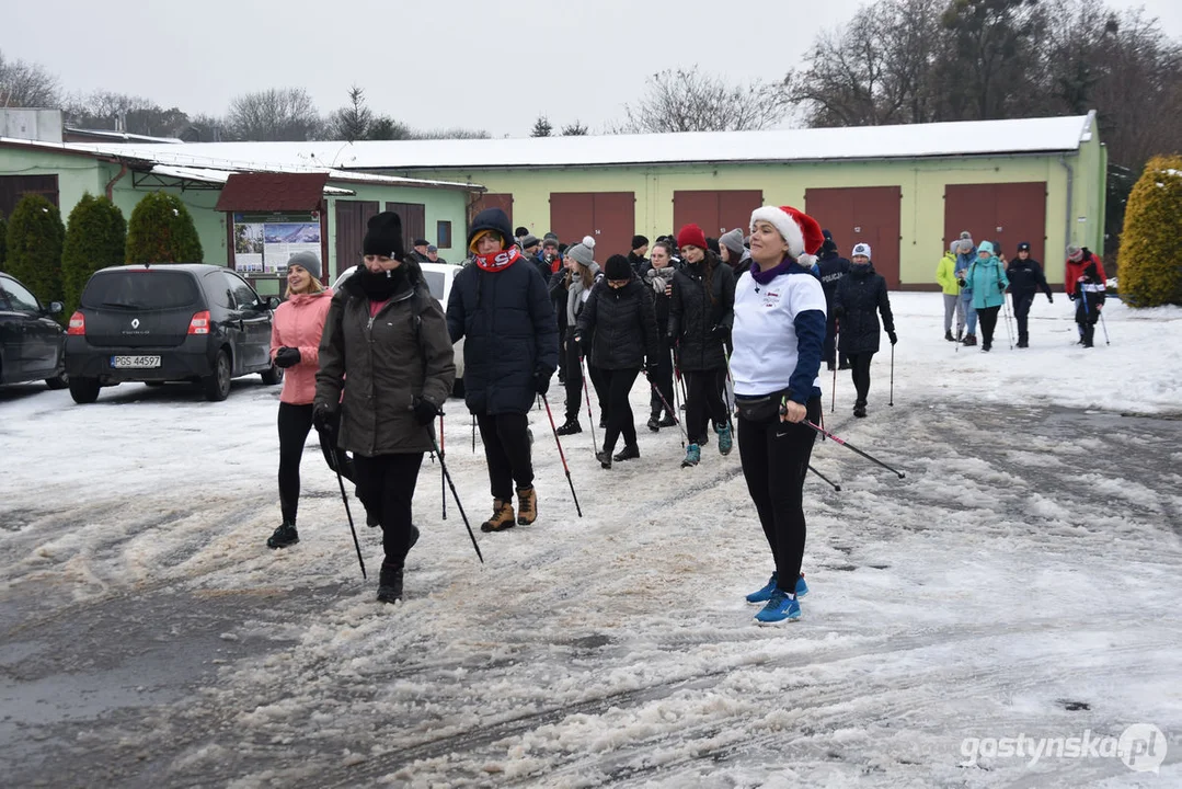 Mikołajkowy Charytatywny Marsz Nordic Walking „Idziemy dla Julki”