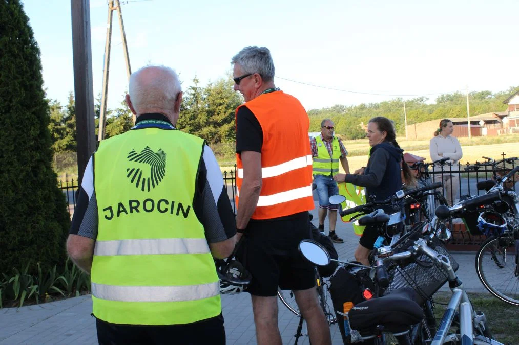 Rowerzyści z Jarocina wyruszyli w drogę na Jasną Górę