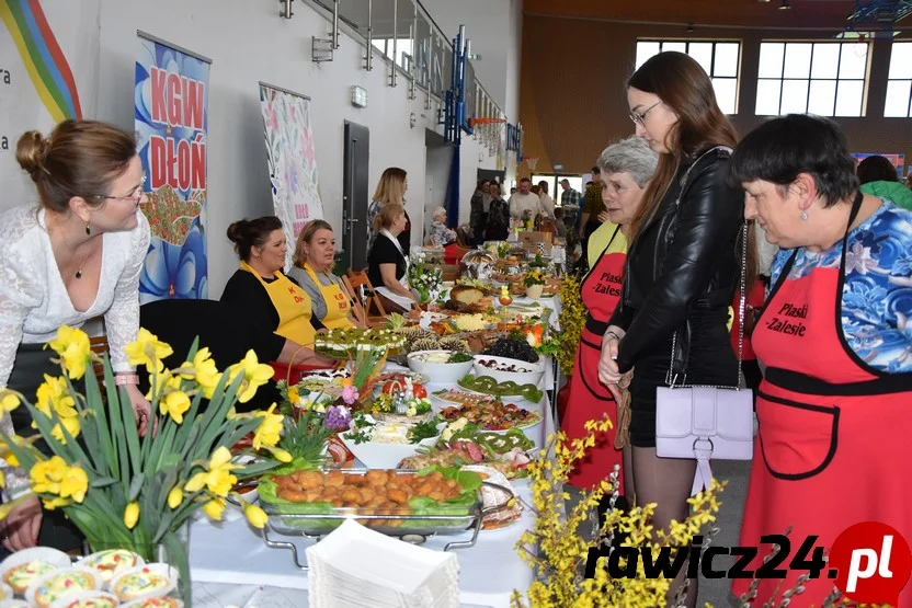 Tłumy na jarmarku wielkanocnym w Miejskiej Górce [ZDJĘCIA, FILM] - Zdjęcie główne