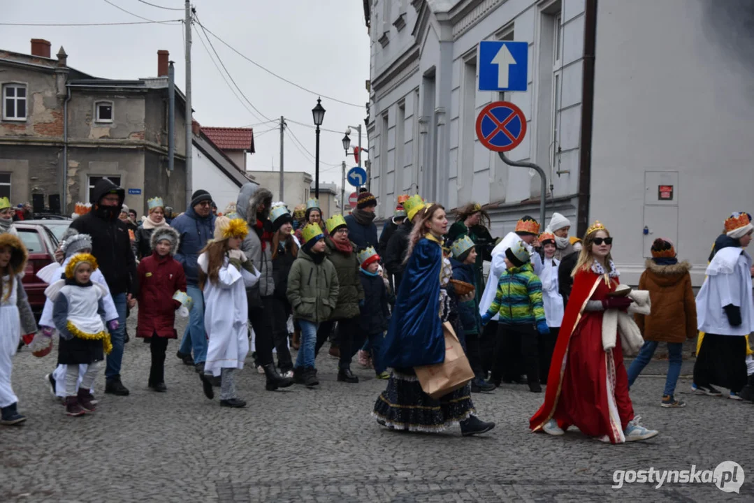 "W jasełkach leży" - Orszak Trzech Króli na ulicach Gostynia