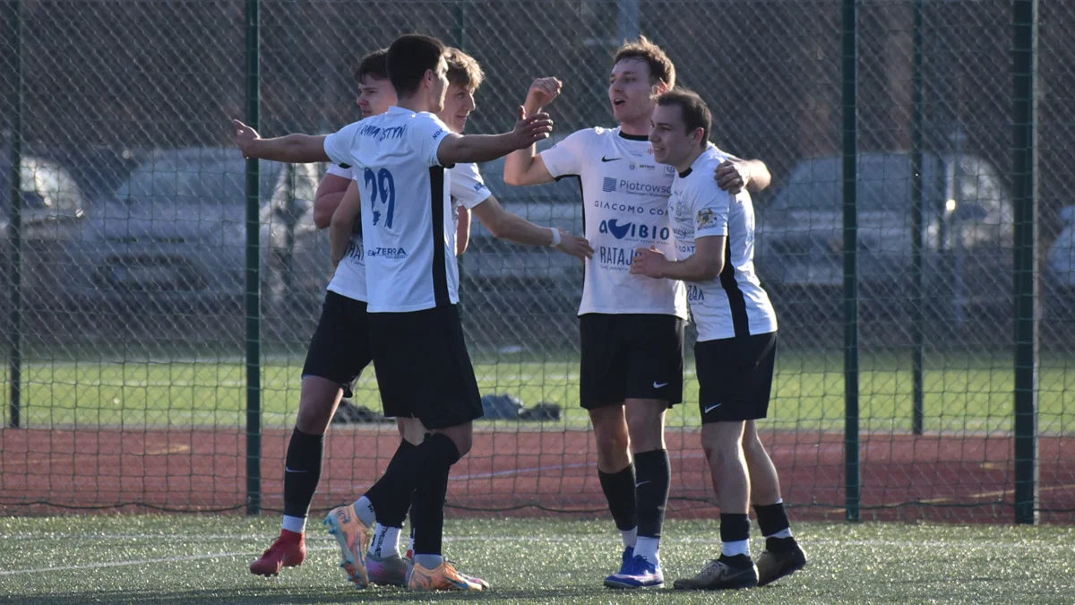 Piłkarze Kani Gostyń z awansem