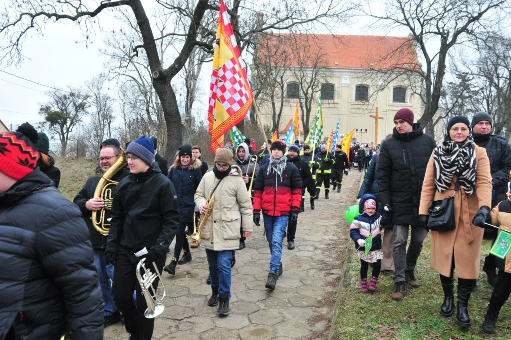 Orszak Trzech Króli w Żerkowie 2024 zdjęcia