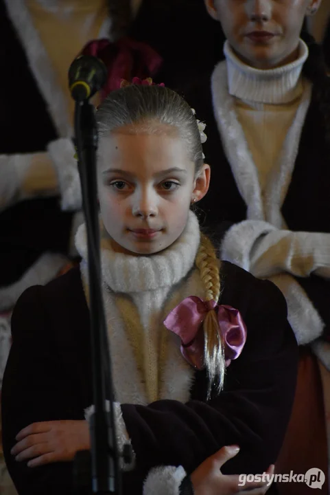 Koncert zespołu Estrada Regionalna "Równica" w kościele pw. św. Jadwigi w Pępowie