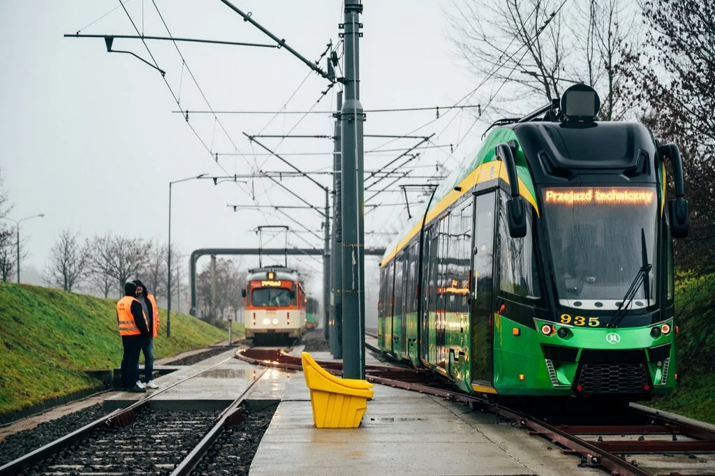 Testy na wyremontowanej trasie Poznańskiego Szybkiego Tramwaju