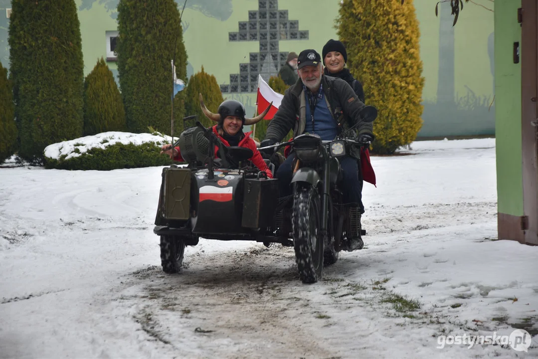 Mikołajkowy Charytatywny Marsz Nordic Walking „Idziemy dla Julki”