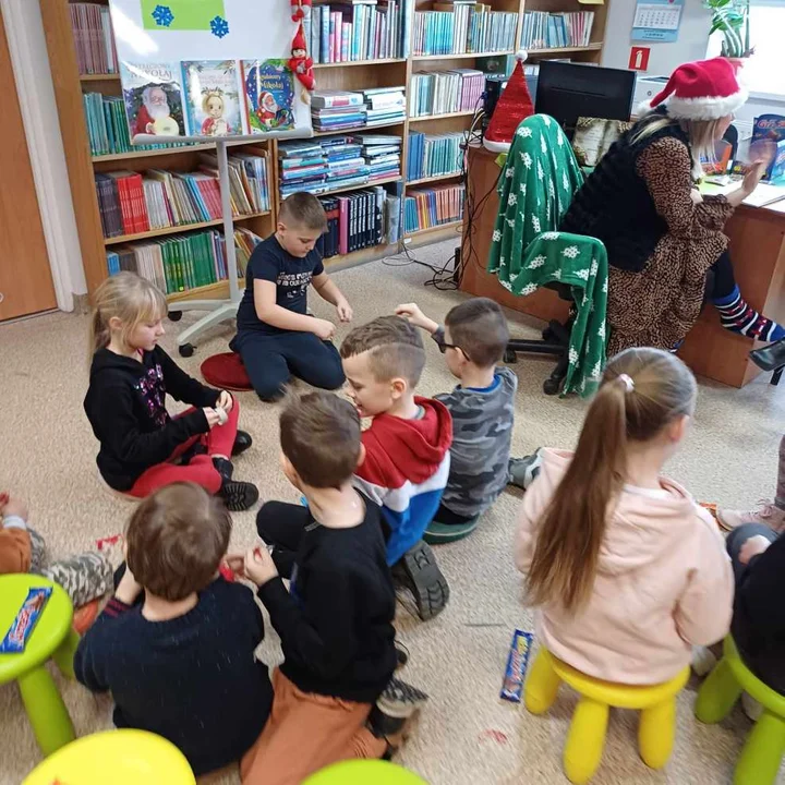 „Mikołajkowe Czytanie” w Bibliotece Publicznej Miasta i Gminy Jarocin