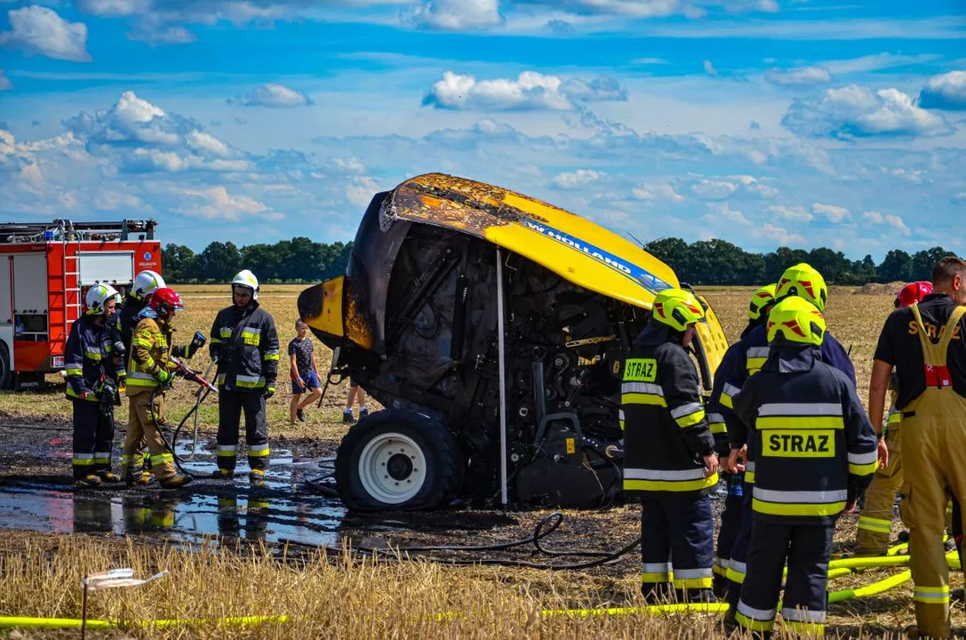 Prasa spłonęła doszczętnie. Pożar w Potarzycy - Zdjęcie główne