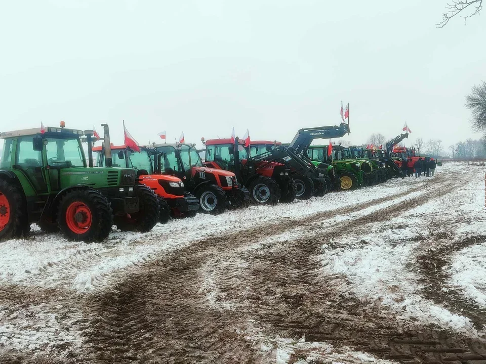 Jarocińscy rolnicy jadą na blokadę drogi do Gołuchowa