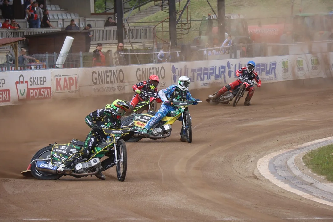 Start Gniezno - Metalika Recycling Kolejarz Rawicz