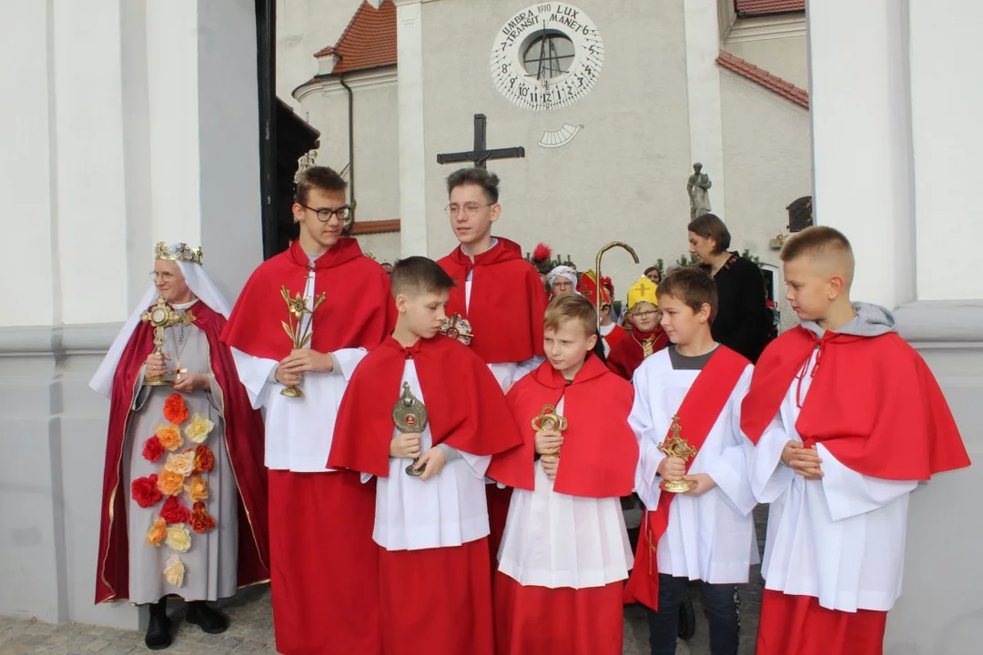 Marsz Wszystkich Świętych w parafii św. Marcina w Jarocinie