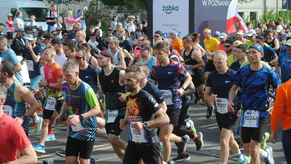 16. PKO Poznań Półmaraton za nami. Wystartowało ponad 10 tys. biegaczy [DUŻO ZDJĘĆ] - Zdjęcie główne