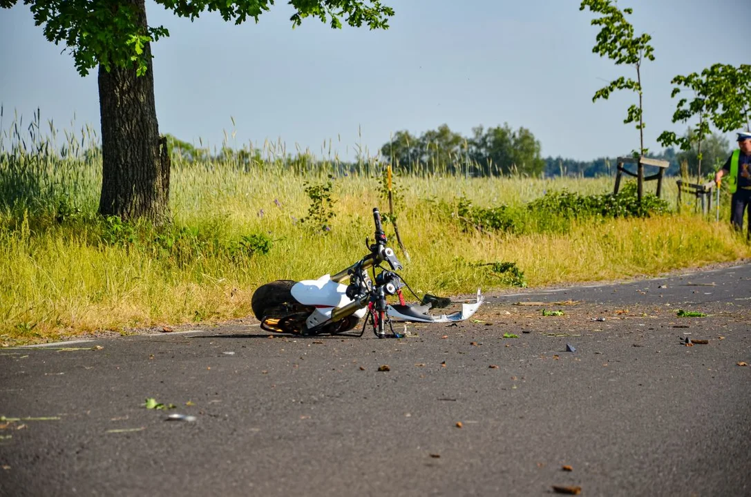 Śmiertelny wypadek w gminie Kotlin. Nie żyje motocyklista