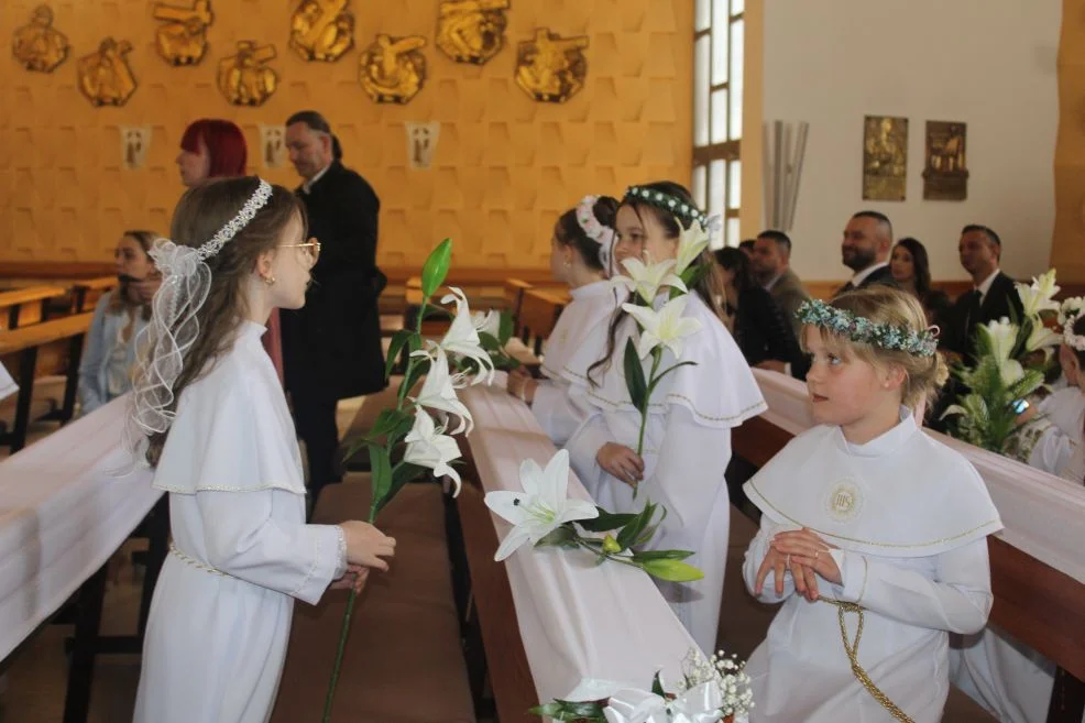 Pierwsza Komunia Święta w parafii św. Antoniego Padewskiego w Jarocinie