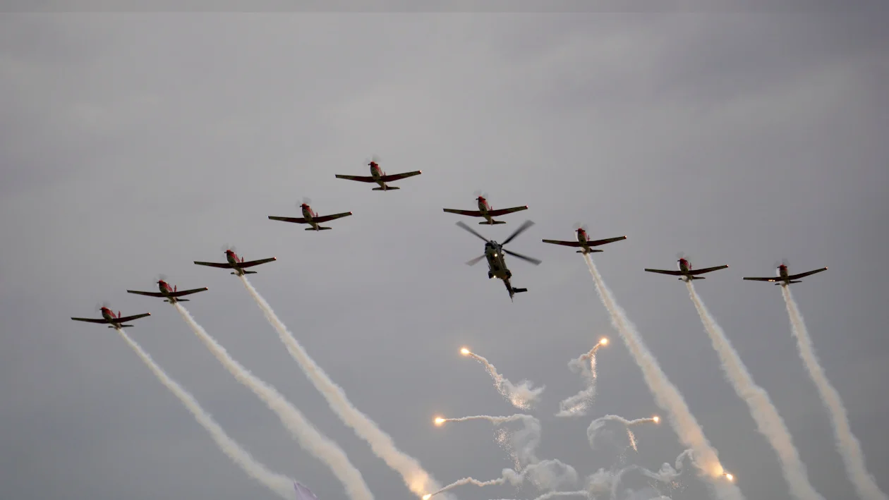 Tysiące widzów na Antidotum Airshow Leszno 2024. Nawałnica przerwała wczorajsze pokazy [ZDJĘCIA] - Zdjęcie główne