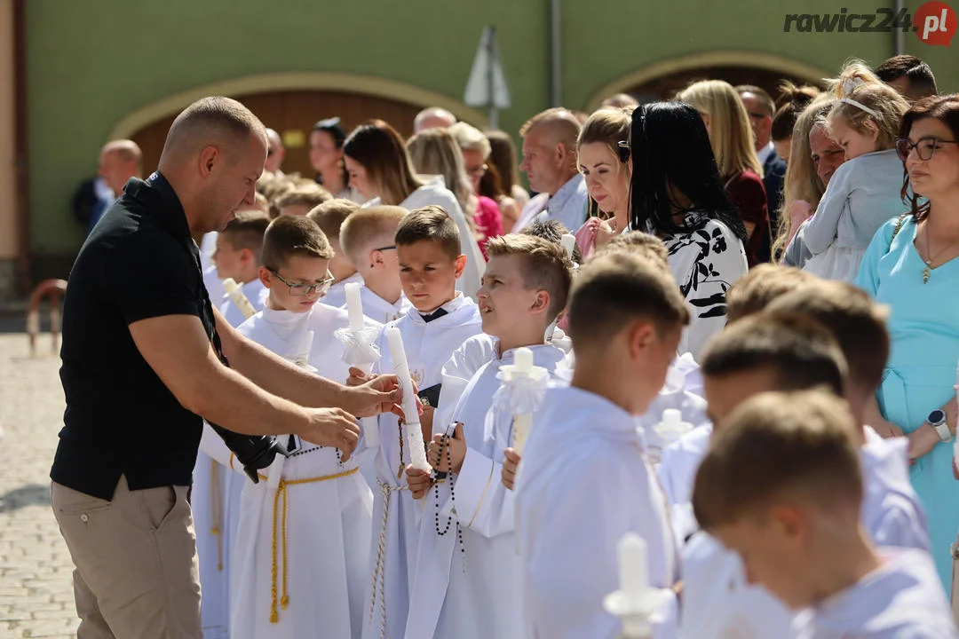 Pierwsza Komunia Święta w "białym" kościele