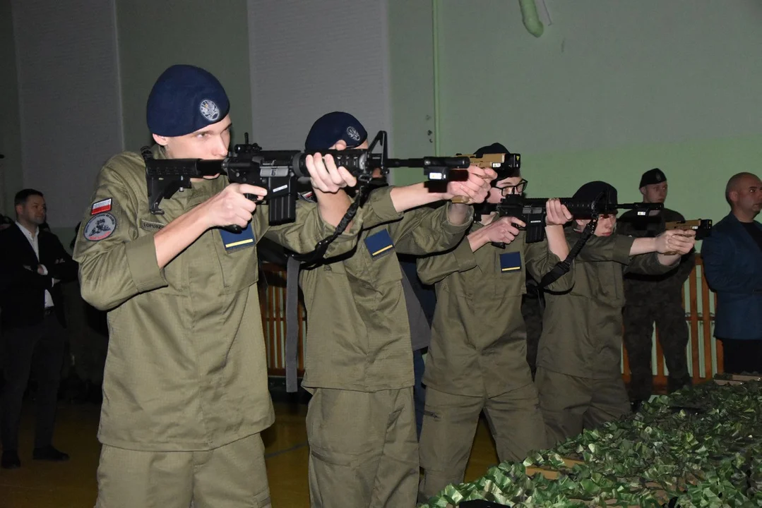 W rawickim liceum otwarto strzelnicę (FOTO, FILM) - Zdjęcie główne