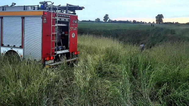 W polu zauważono płonącego człowieka. Nie udało się go uratować