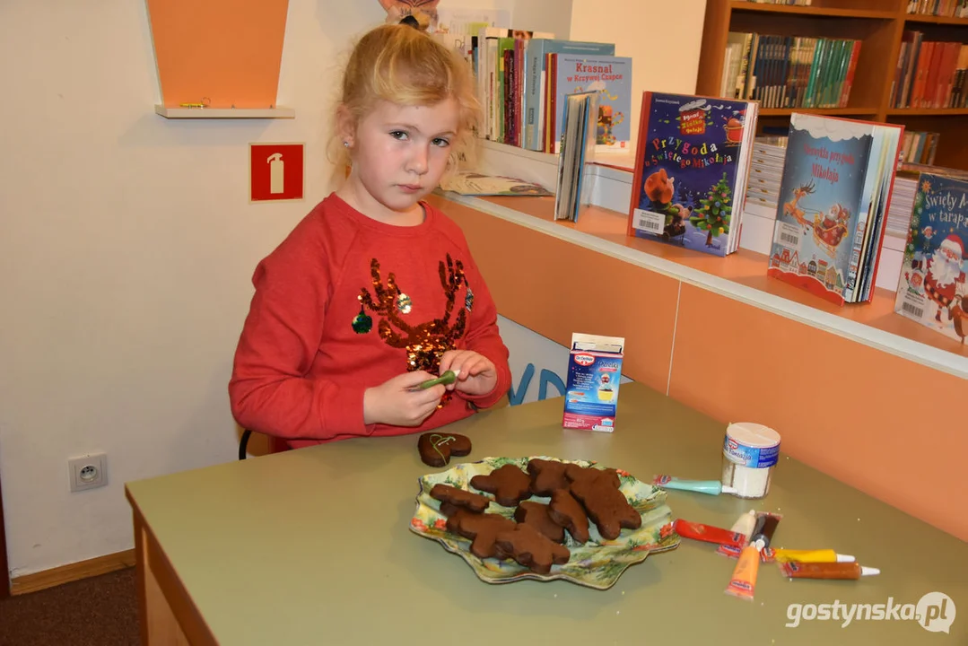 Niedziela w bibliotece w Gostyniu w świątecznym klimacie