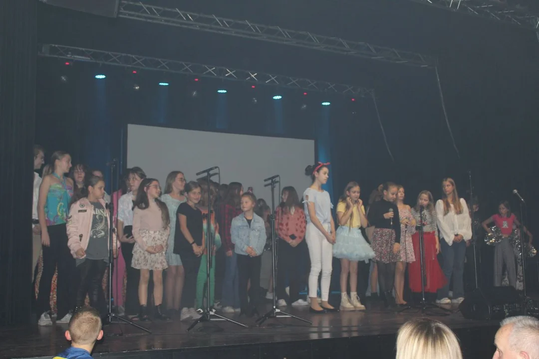 Koncert charytatywny dla Kariny Antczak z kiermaszem ciast