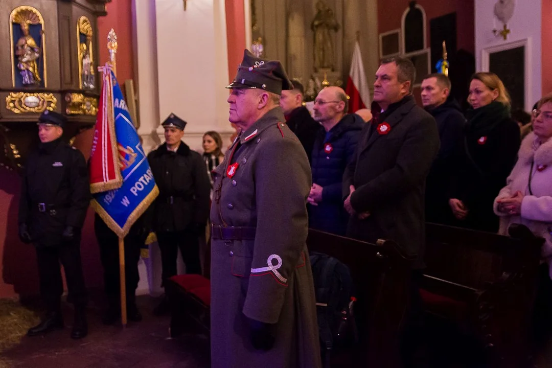 Nagrody burmistrza Jarocina rozdane. Zobacz, kto otrzymał "Taczaka" i nagrody za prace dyplomowe