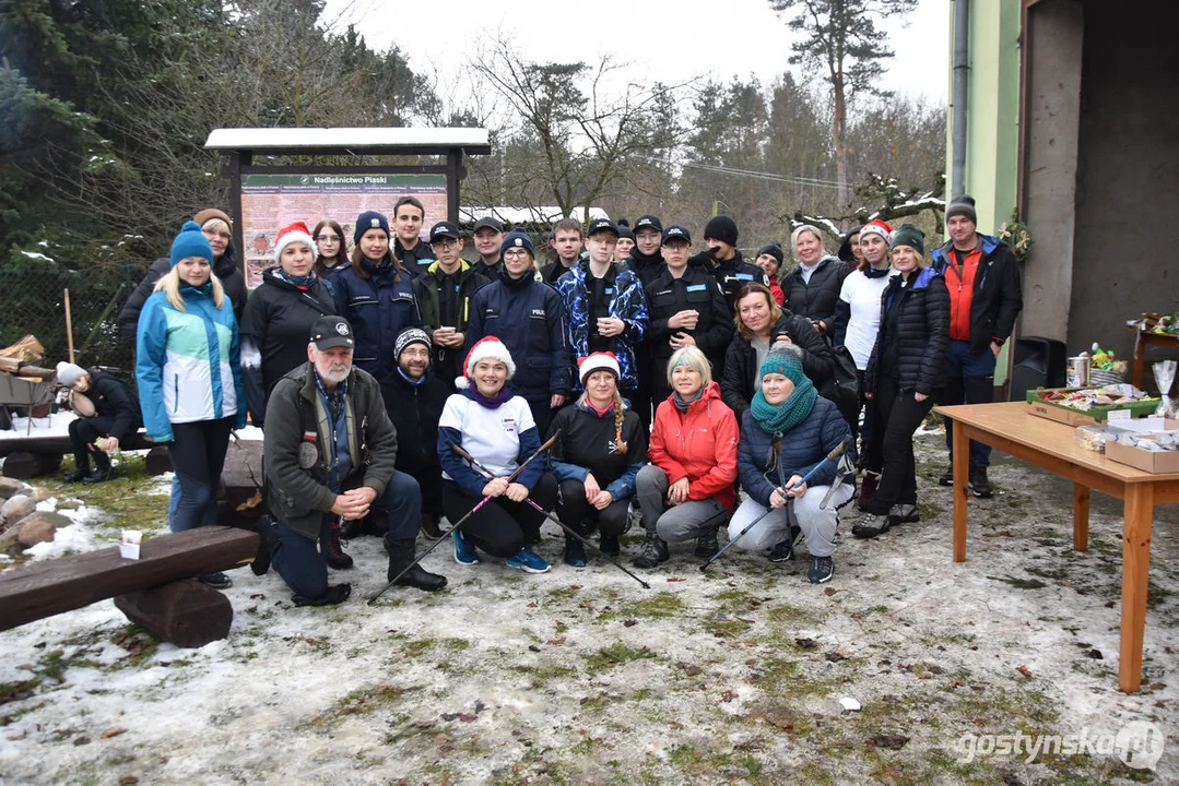 Mikołajkowy Charytatywny Marsz Nordic Walking „Idziemy dla Julki”