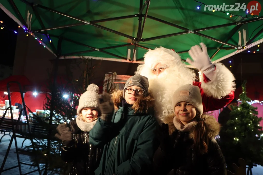 Spotkanie ze Świętym Mikołajem na Rawickim Jarmarku Bożonarodzeniowym