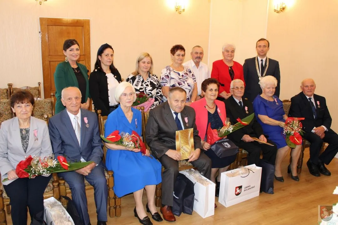 Od 50 lat są razem. Dostali za to medale (FOTO) - Zdjęcie główne