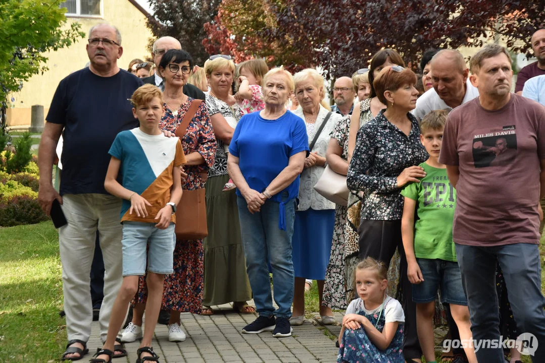 Odsłonięcie szyldu parku im. Adama Mickiewicza w Borku Wlkp.