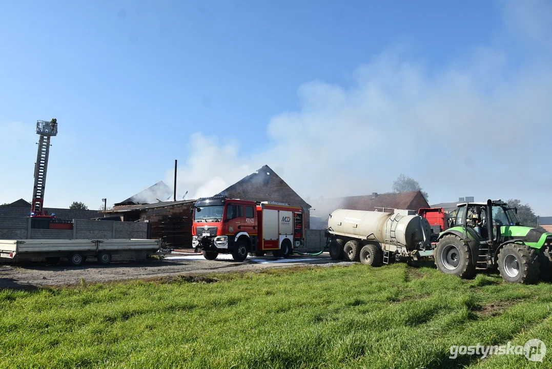 Pożar hali zakładu ślusarskiego w Czeluścinie