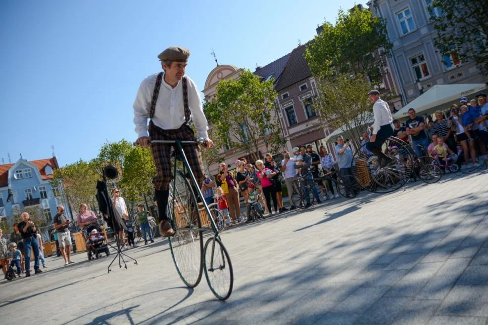 Jazdę na wysokim poziomie w centrum Jarocina zapewniła ekipa bicykle.pl