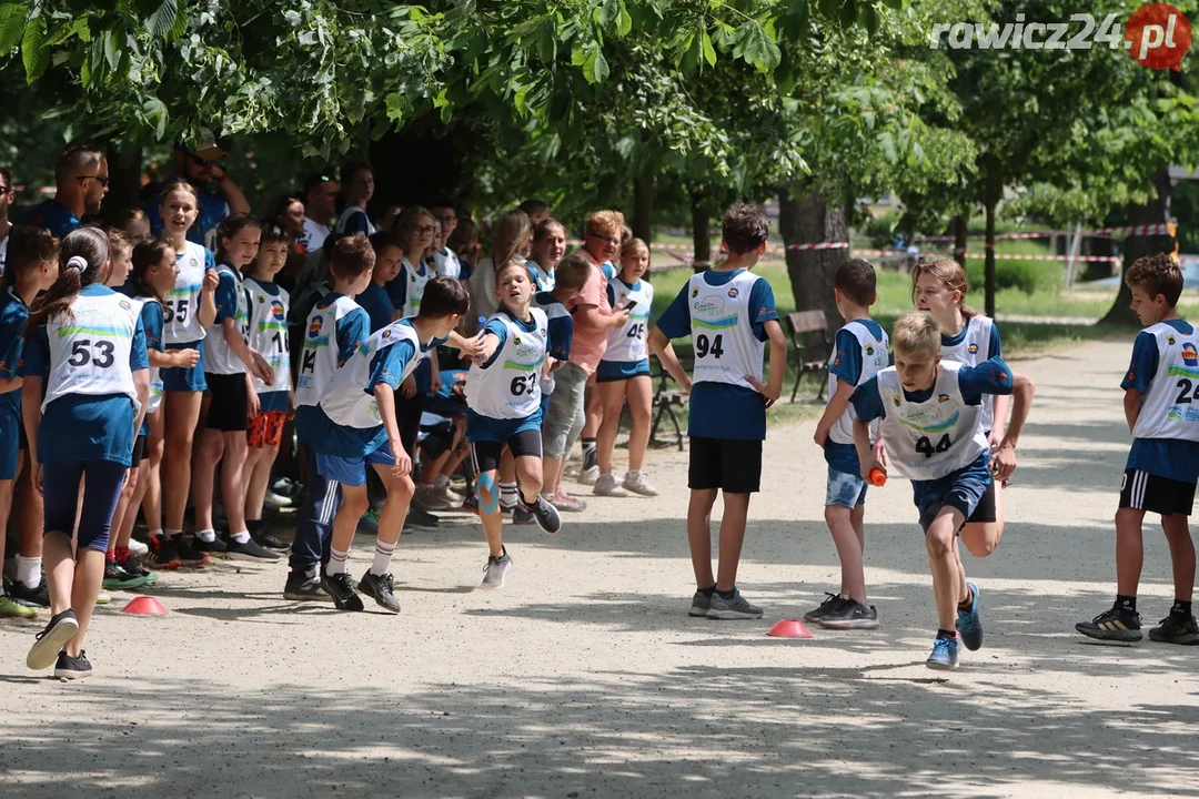 Sztafety szkolne w ramach 24h Rawickiego Festiwalu Sportu