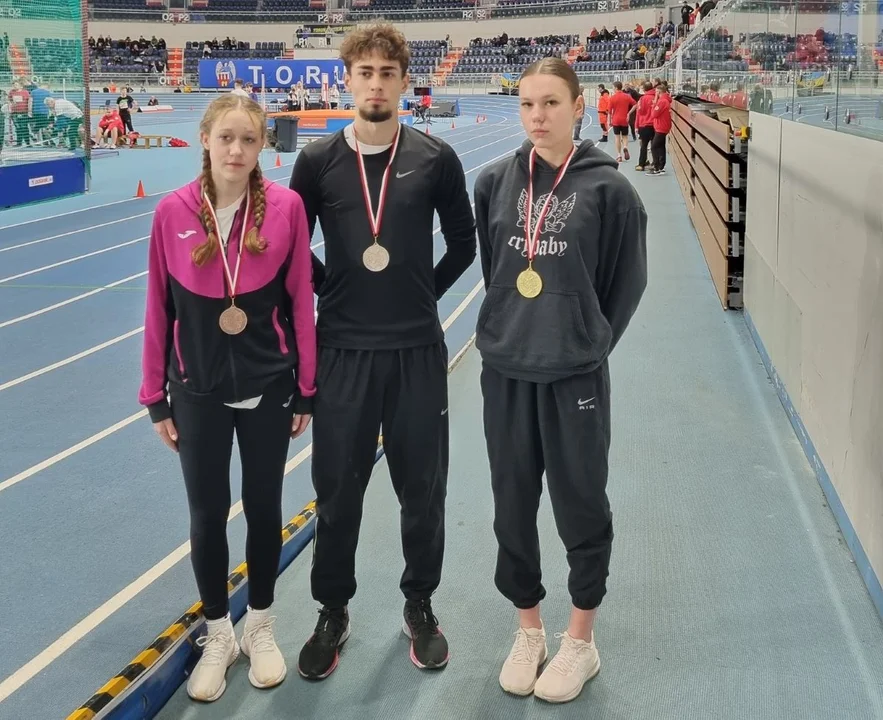 Starsi lekkoatleci Przełaju też z medalami - Zdjęcie główne