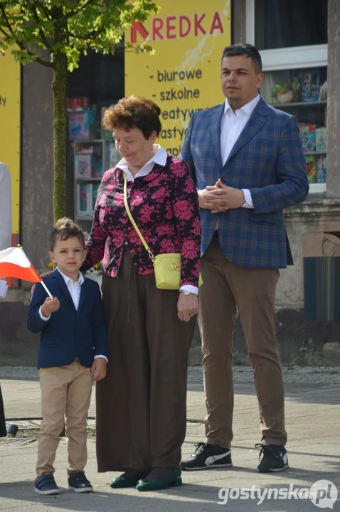 Obchody 234. rocznicy uchwalenia Konstytucji 3 Maja i festyn PRL w Krobi