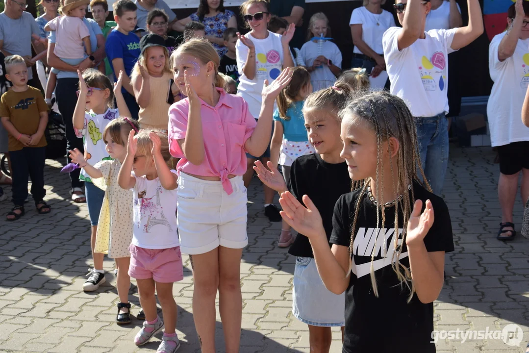 Piknik "Stara gazownia łączy pokolenia" w Krobi FOTO