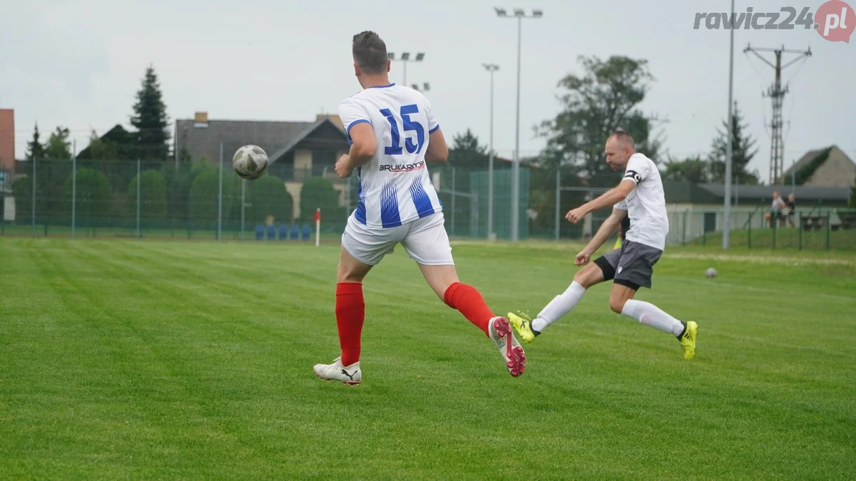 LZS Chojno-Sarnowa - Juna-Trans Stare Oborzyska 2:6