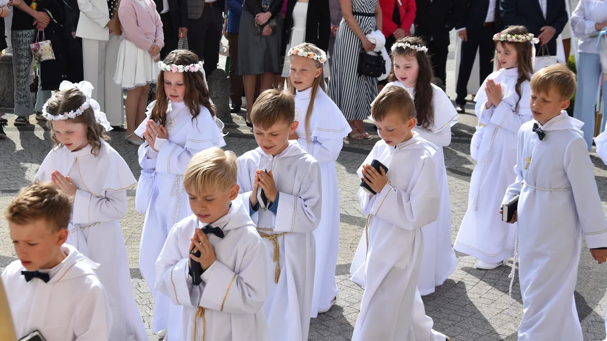 I Komunia Święta dzieci z parafii pw. bł. E. Bojanowskiego w Gostyniu