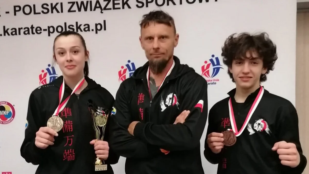 Sukcesy rawiczan na mistrzostwach kraju. Wywalczyli medale w karate - Zdjęcie główne