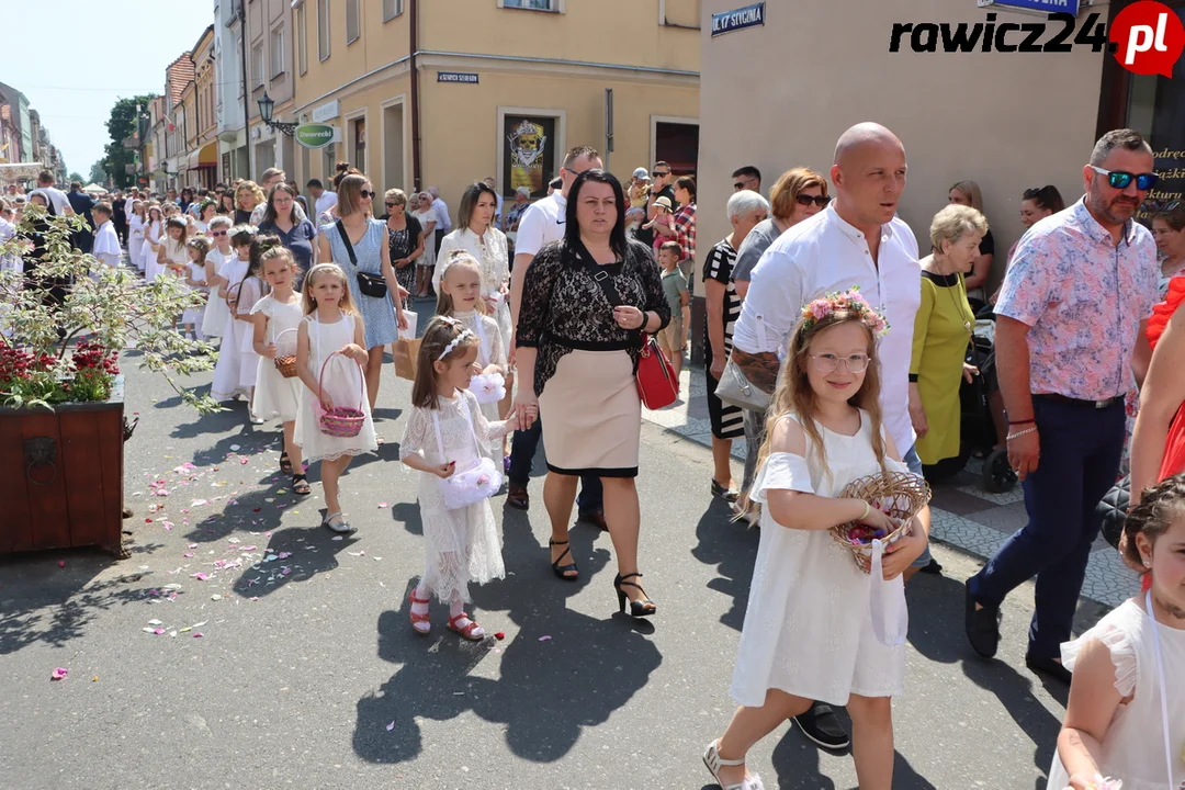 Rawicz. Procesja w Boże Ciało ulicami miasta (2023)